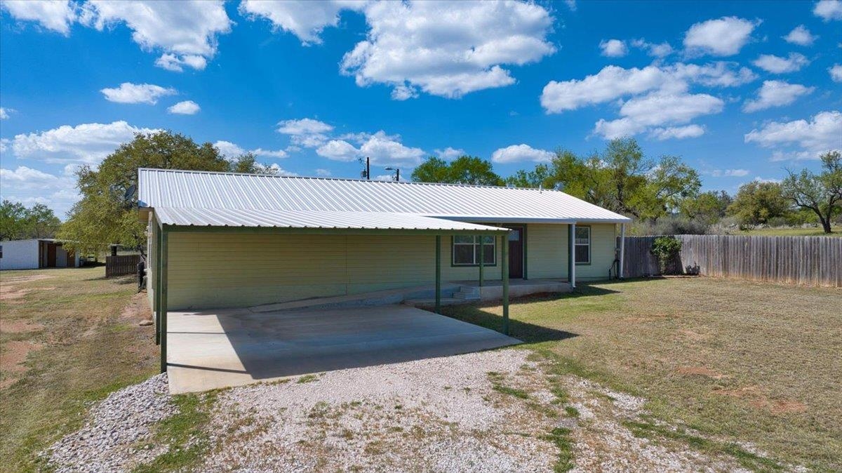241-243 East Flag Creek Ranch Road Llano, TX 78643 - Photo 13 of 33