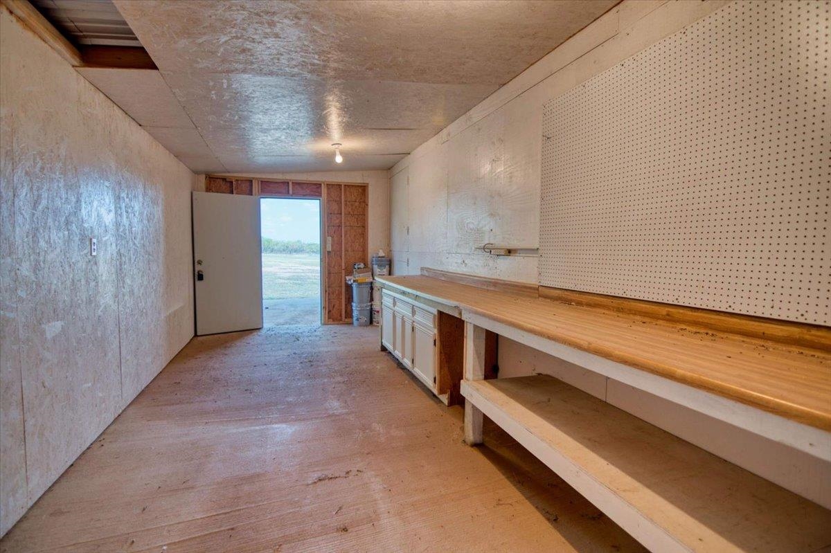 241-243 East Flag Creek Ranch Road Llano, TX 78643 - Photo 31 of 33