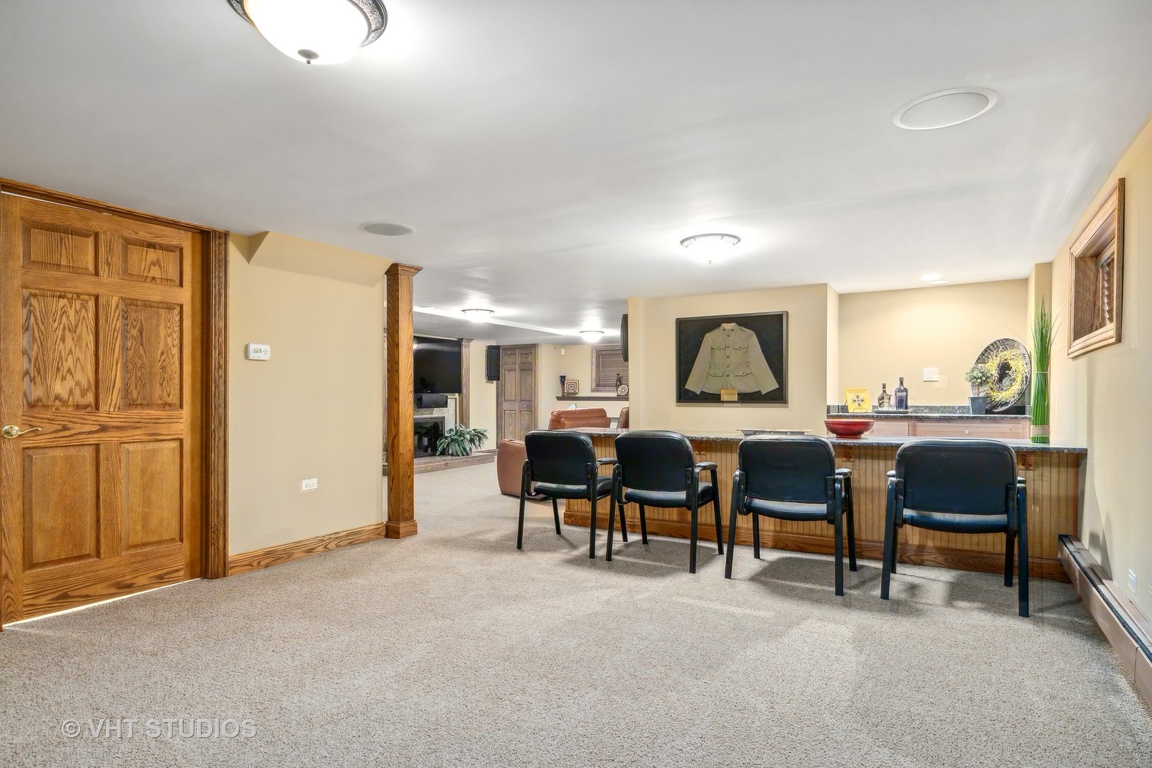 37131 North Stanton Point Road Ingleside, IL 60041 - Photo 19 of 28 a view of a livingroom with furniture