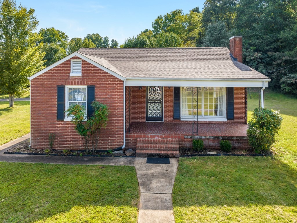 2270 Spring Place Road Southeast Cleveland, TN 37323 - Photo 2 of 33 Gallery Image 2