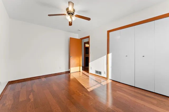 $2,430 | 13753 Glenhurst Avenue, Savage, MN 55378