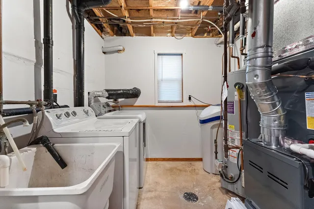 $2,430 | 13753 Glenhurst Avenue, Savage, MN 55378