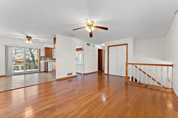 $2,350 | 13753 Glenhurst Avenue, Savage, MN 55378