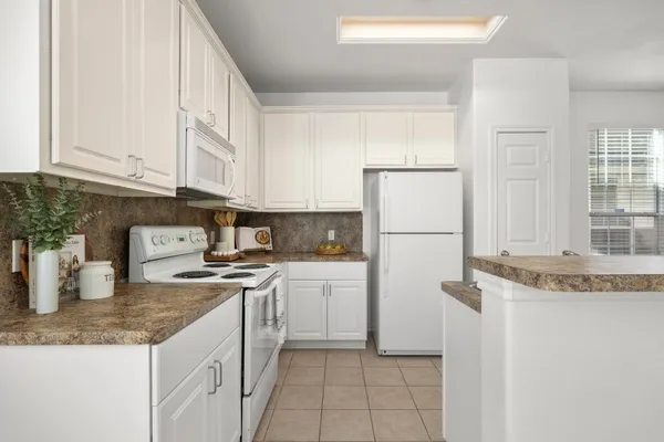 $179,000 | 2911 Hackamore Hollow Lane, Houston, TX 77014