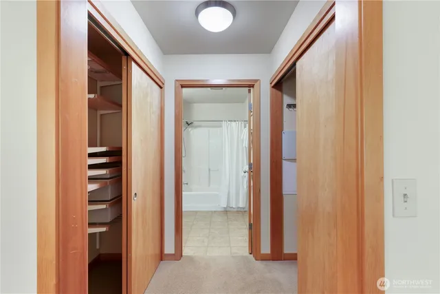 $549,900 | 827 Hiawatha Place South, Unit 308, Seattle, WA 98144