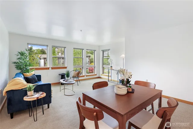 $549,900 | 827 Hiawatha Place South, Unit 308, Seattle, WA 98144