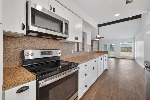 $2,050 | 9538 Ravensworth Drive, Houston, TX 77031