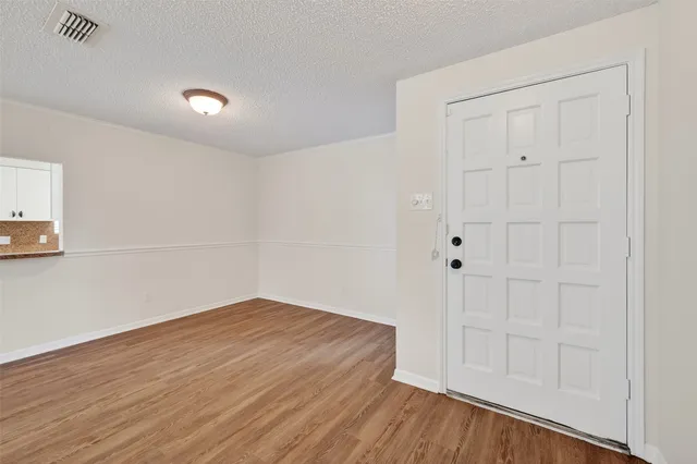 $2,050 | 9538 Ravensworth Drive, Houston, TX 77031