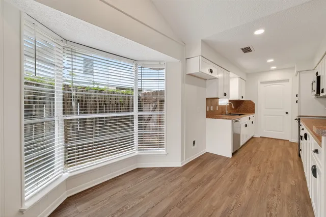 $2,050 | 9538 Ravensworth Drive, Houston, TX 77031