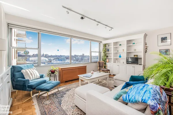 $324,000 | 2500 Johnson Avenue, Unit 5F | Spuyten Duyvil