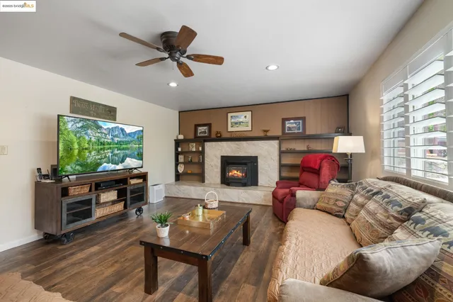 $392,000 | 18814 Middle Camp Sugarpine Road, Twain Harte, CA 95383