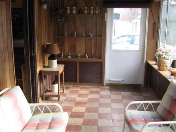 71 Maple Street West Springfield, MA 01089 - Photo 25 of 28 Gallery Image 25