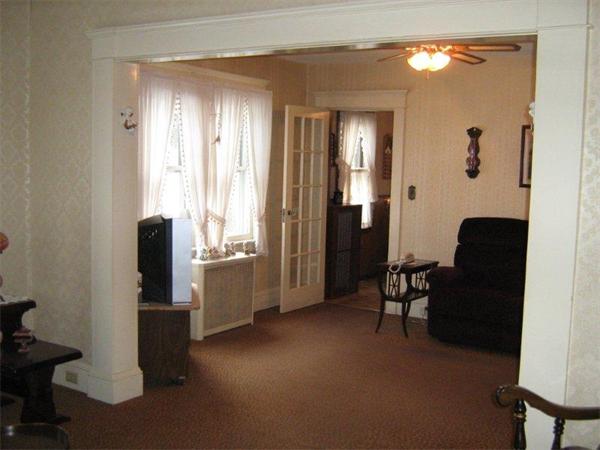 71 Maple Street West Springfield, MA 01089 - Photo 8 of 28 Gallery Image 8