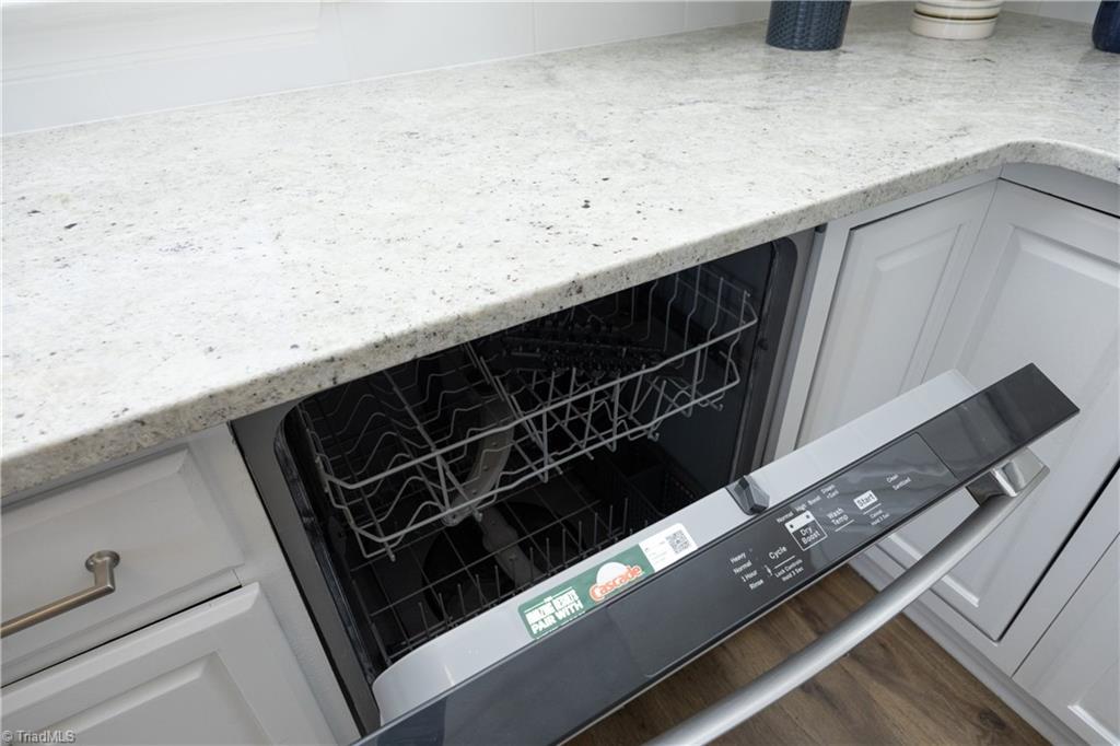 804 Harris Street Burlington, NC 27217 - Photo 17 of 39