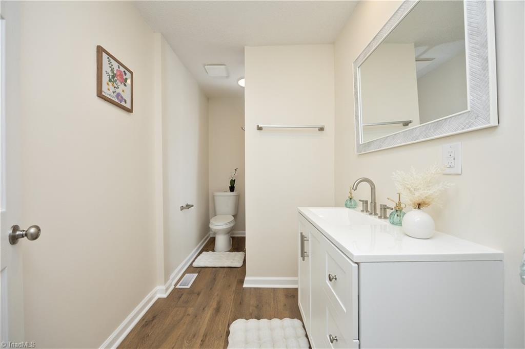 804 Harris Street Burlington, NC 27217 - Photo 20 of 39