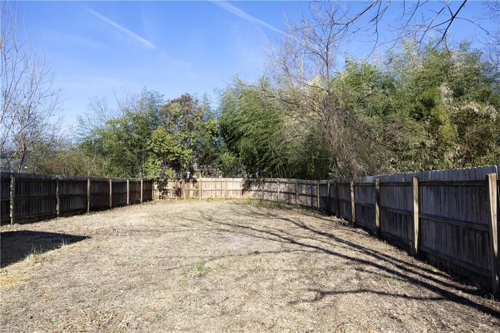 804 Harris Street Burlington, NC 27217 - Photo 32 of 39