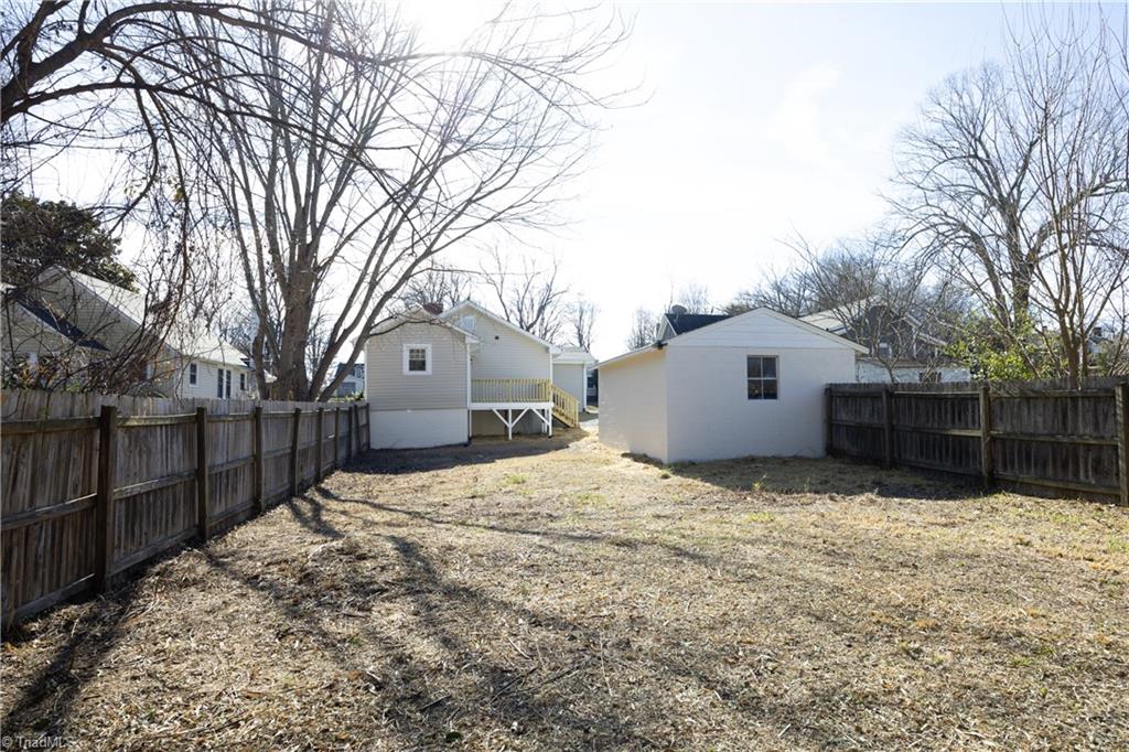 804 Harris Street Burlington, NC 27217 - Photo 35 of 39