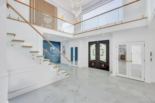a view of an entryway