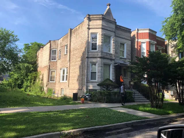 $15,000 | 3929 West Flournoy Street, Chicago, IL 60624