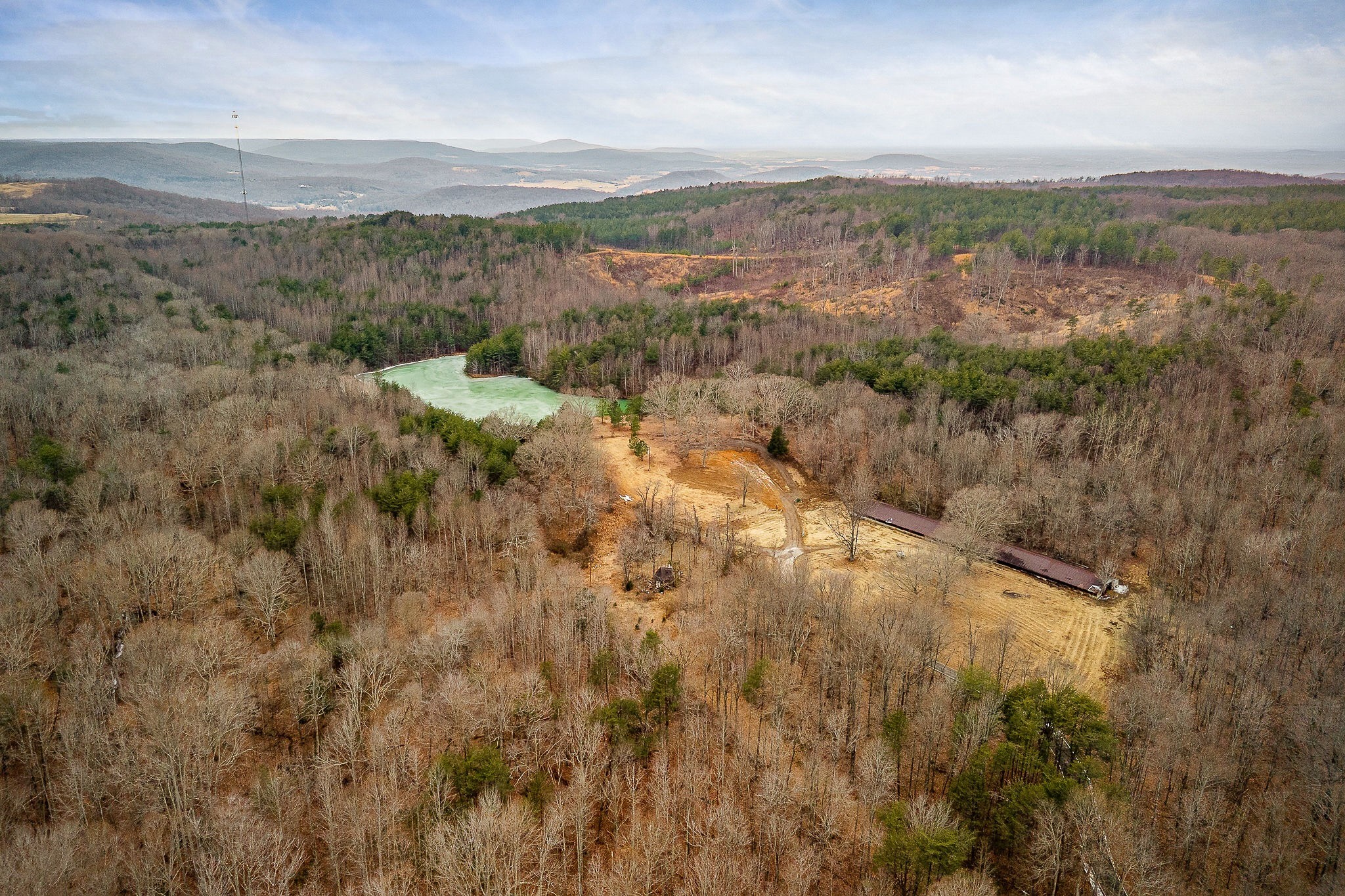 214 Edmonds Road Spencer, TN 38585 - Photo 33 of 39 a view of city and mountain