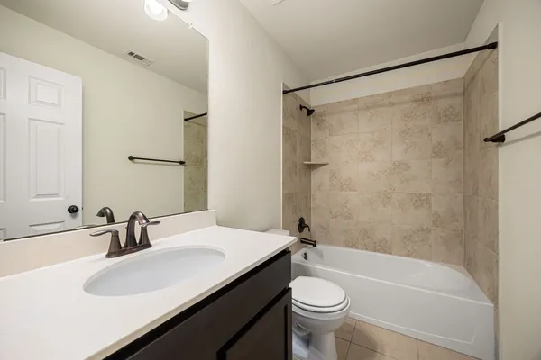 $295,000 | 2304 South Lakeline Boulevard, Unit 542, Cedar Park, TX 78613