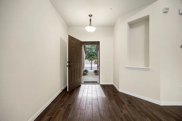 $295,000 | 2304 South Lakeline Boulevard, Unit 542, Cedar Park, TX 78613