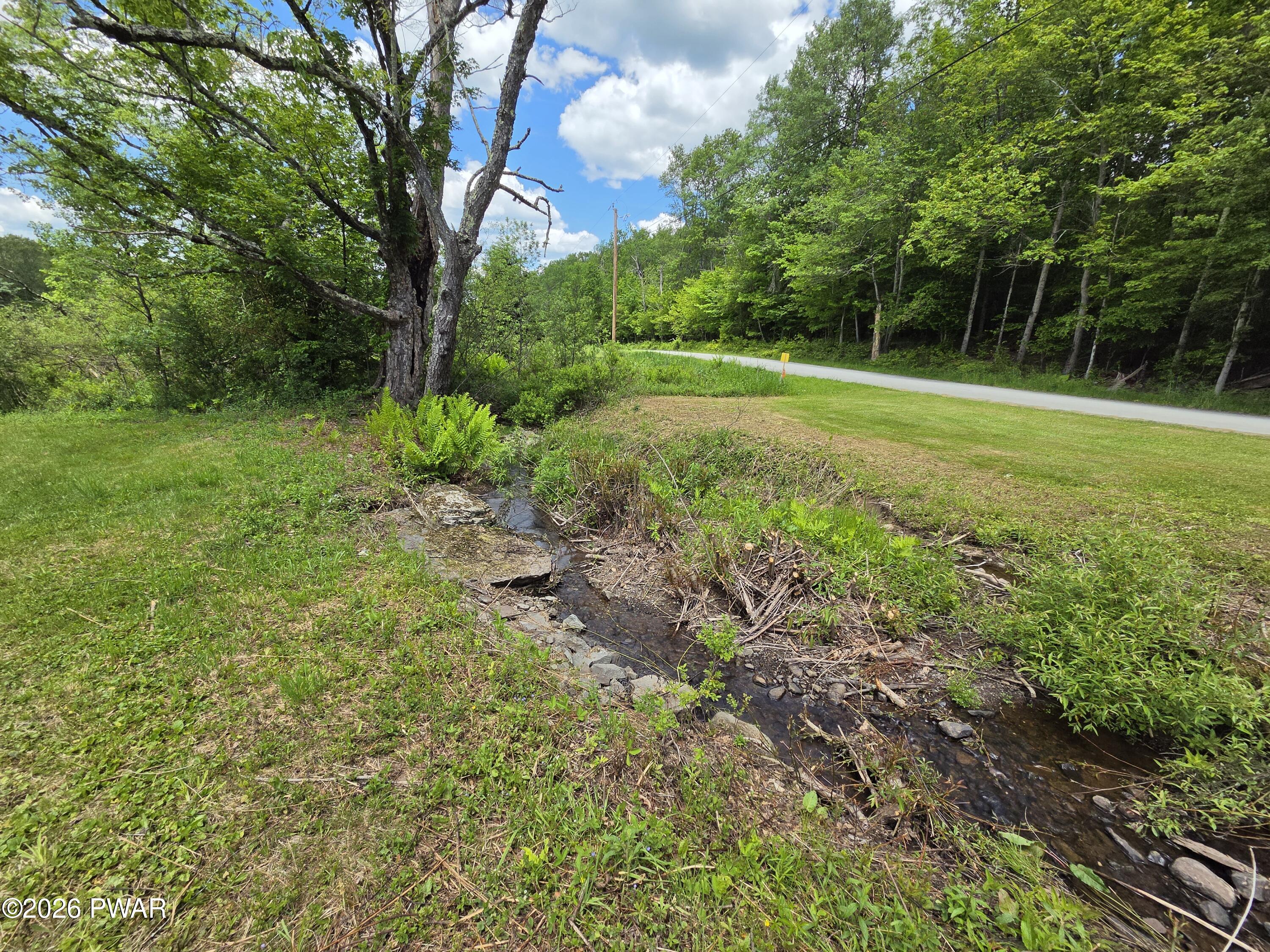 5 Bunting Road Honesdale, PA 18431 - Photo 4 of 32