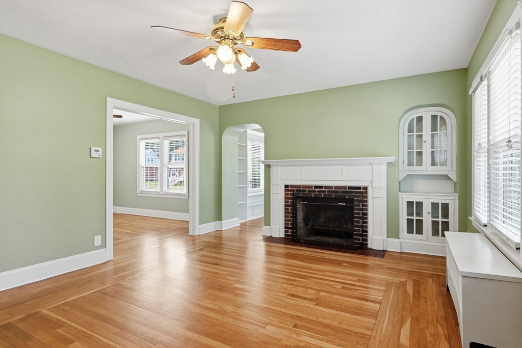 3 Pinehurst Road Holyoke, MA 01040 - Photo 8 of 37