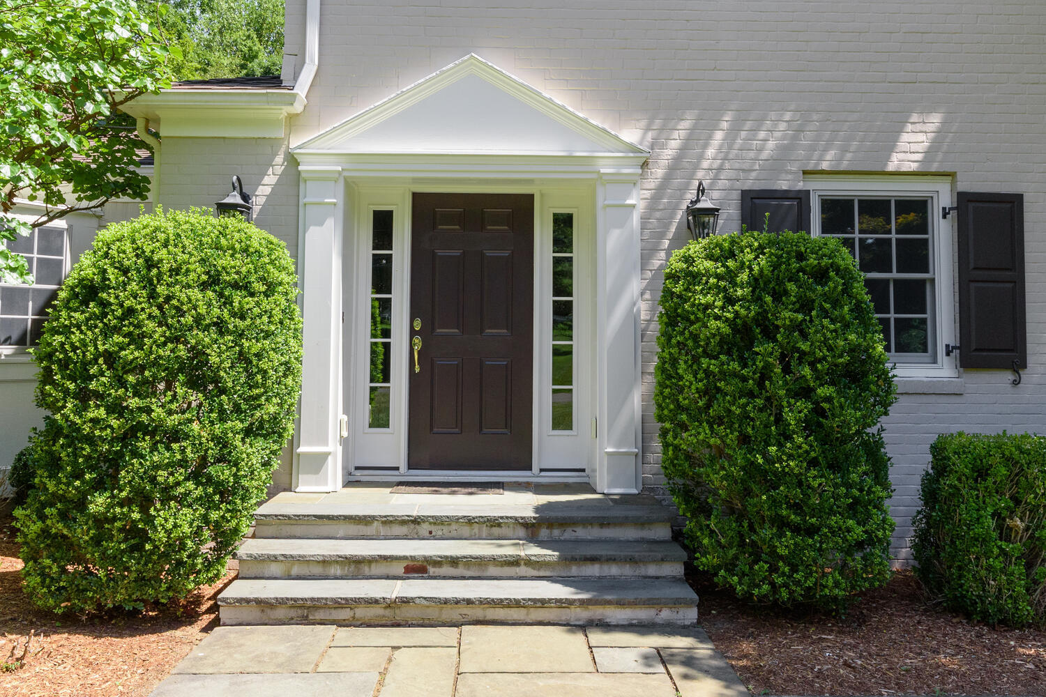 9 Old Parish Road Darien, CT 06820 - Photo 4 of 49 a front view of a house