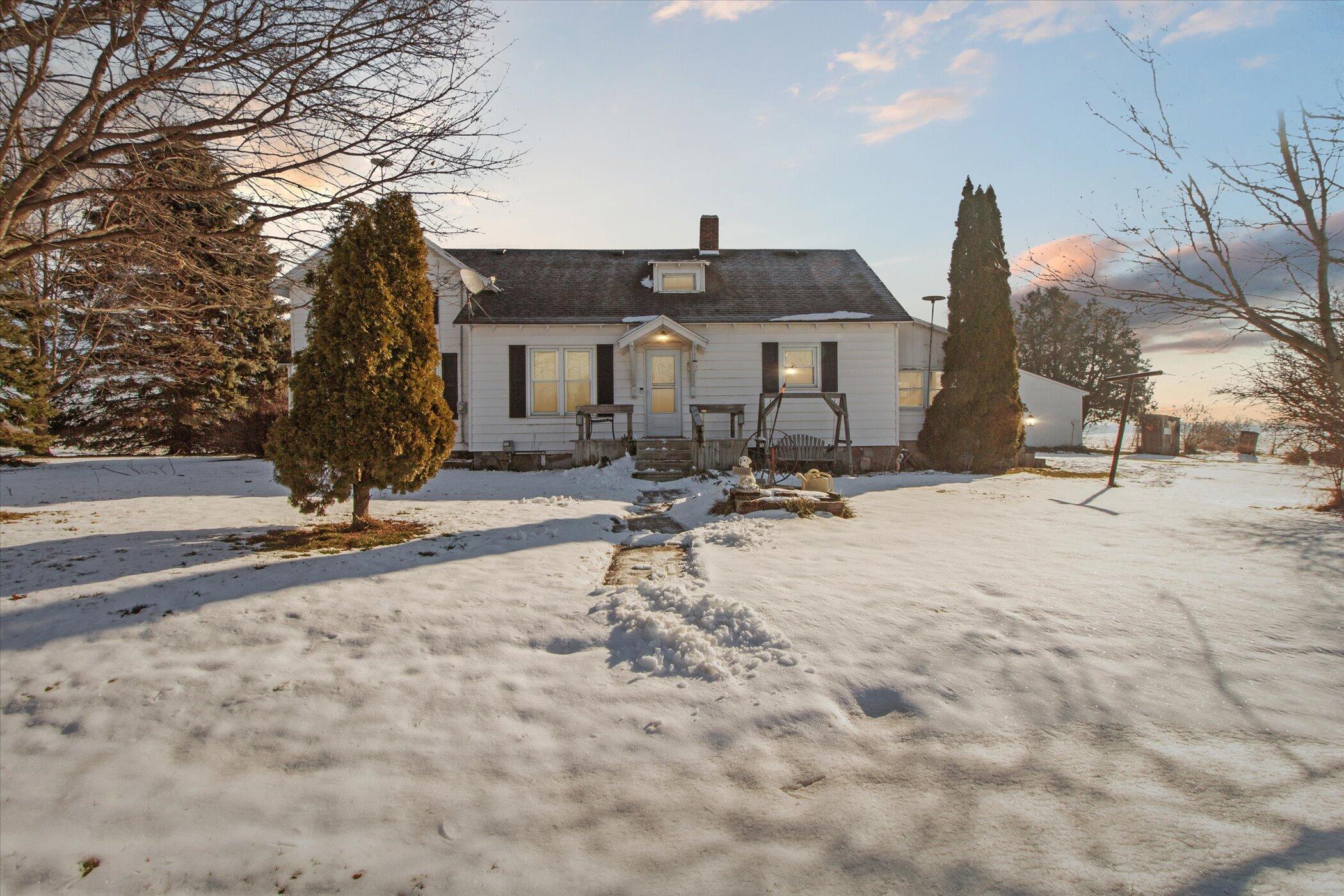 3022 Coral Road Northeast Edmore, MI 48829 - Photo 1 of 45 01-3022-E-Coral-Road-Edmore-MI-48829-Win