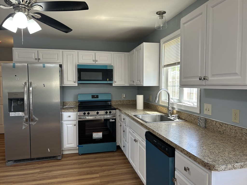 35-37 Pine St Court Springfield, MA 01105 - Photo 20 of 42