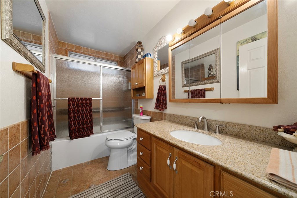 15967 Wichita Road Apple Valley, CA 92307 - Photo 18 of 34