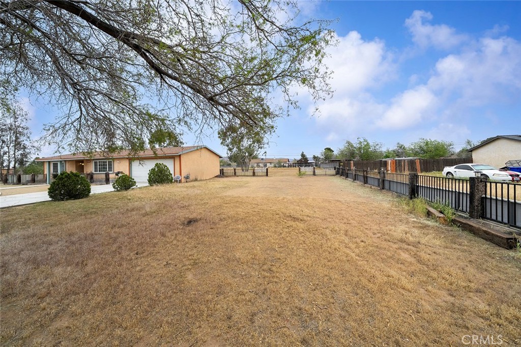 15967 Wichita Road Apple Valley, CA 92307 - Photo 27 of 34