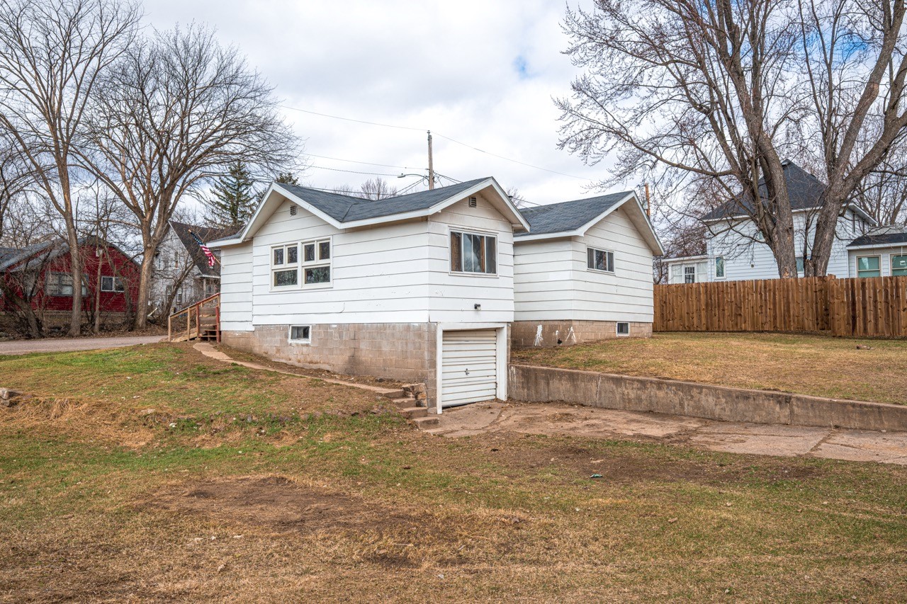 610 North 2nd Street Bruce, WI 54819 - Photo 3 of 16