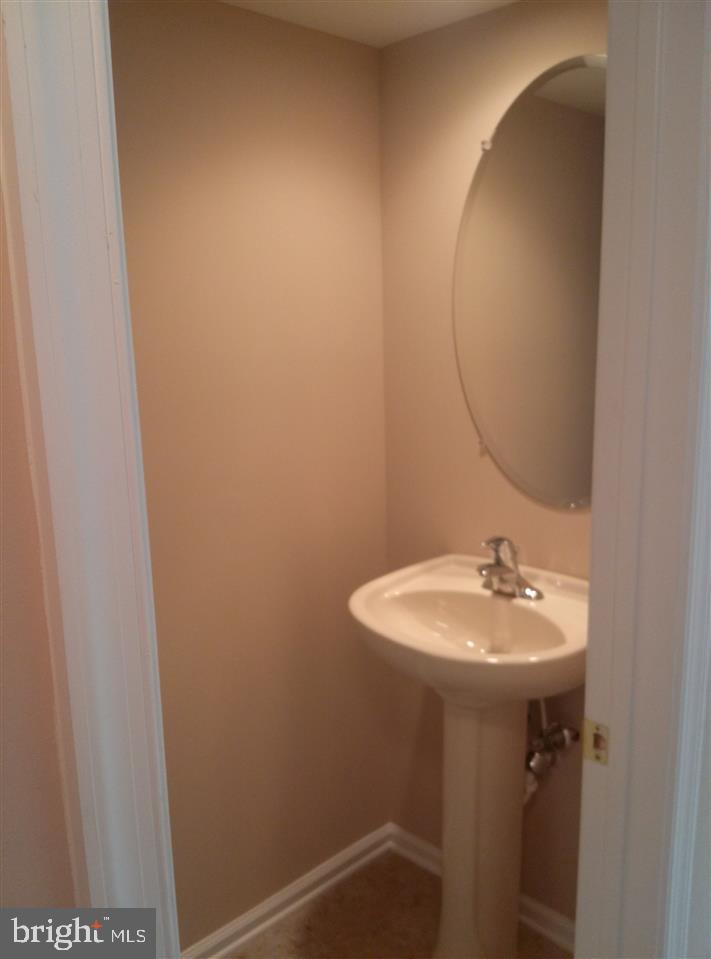 452 Marion Road York, PA 17406 - Photo 4 of 19 Gallery Image 4