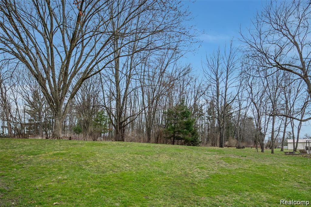 332 South Hacker Road Brighton, MI 48114 - Photo 22 of 25