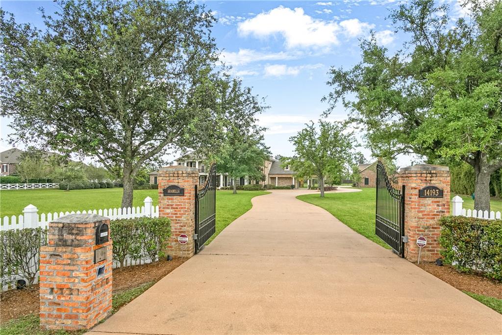 14193 River Road Luling, LA 70070 - Photo 2 of 40