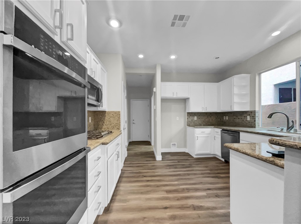 3729 Spring Shadow Road Las Vegas, NV 89129 - Photo 9 of 24 Gallery Image 9