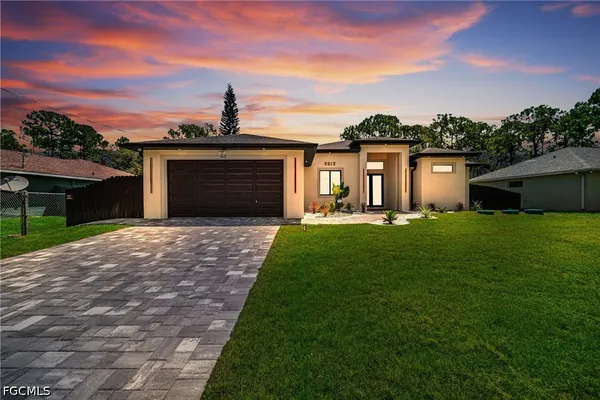 $525,000 | 2012 Robert Avenue, Alva, FL 33920