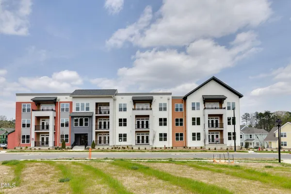 $312,300 | 400 Blackwell Drive, Unit 205, Chapel Hill, NC 27514