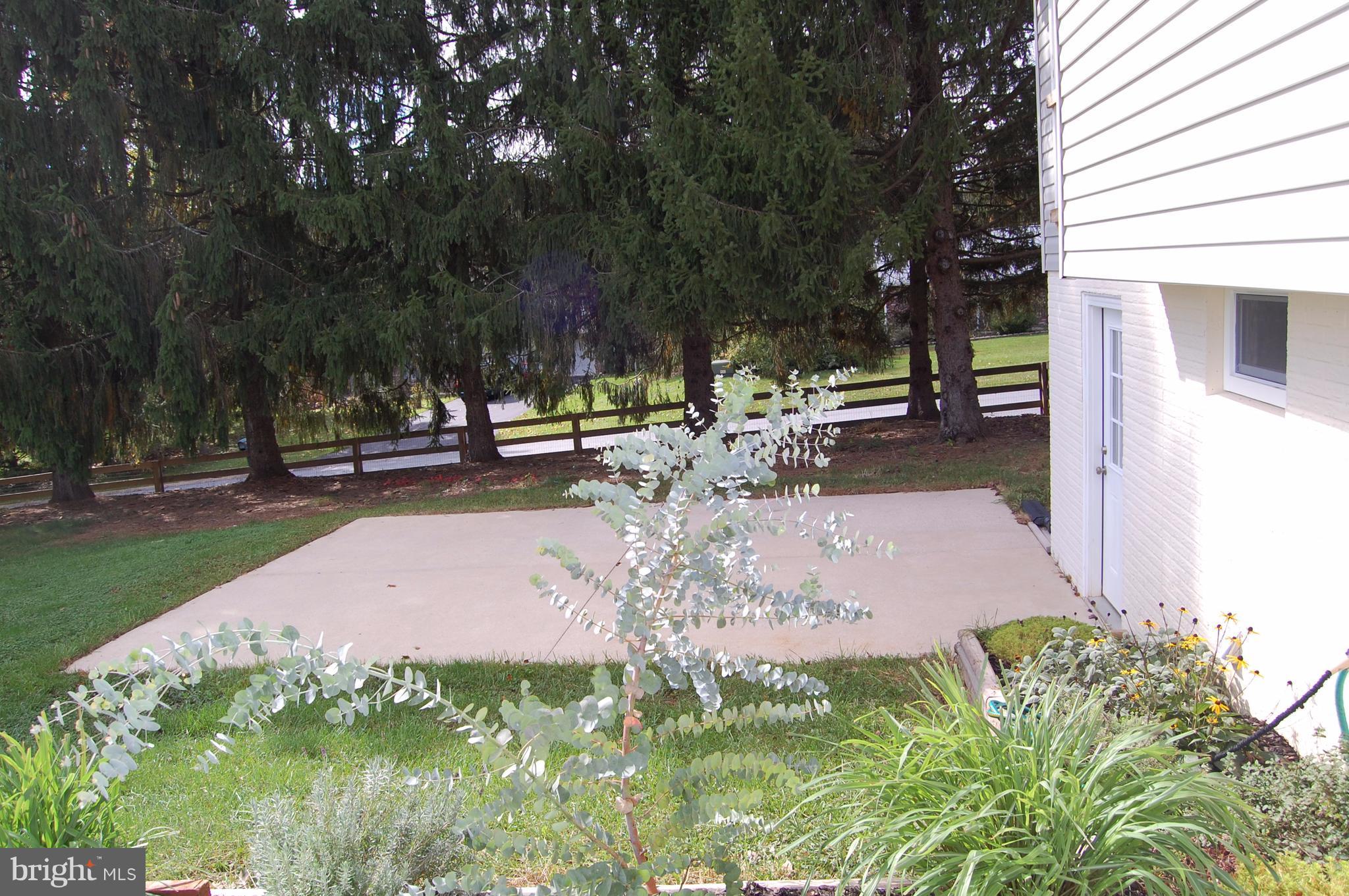 5211 Linton Road Sykesville, MD 21784 - Photo 22 of 27 exterior rear 2nd patio, access from basement
