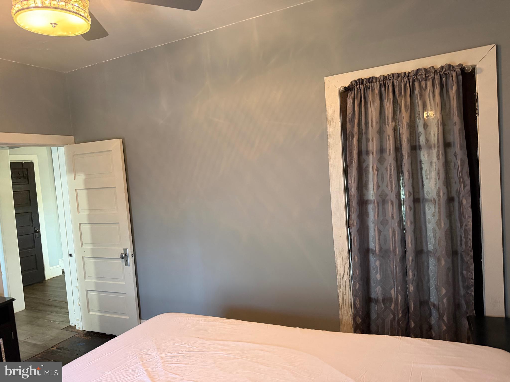 327 Oakland Avenue Maple Shade, NJ 08052 - Photo 9 of 25