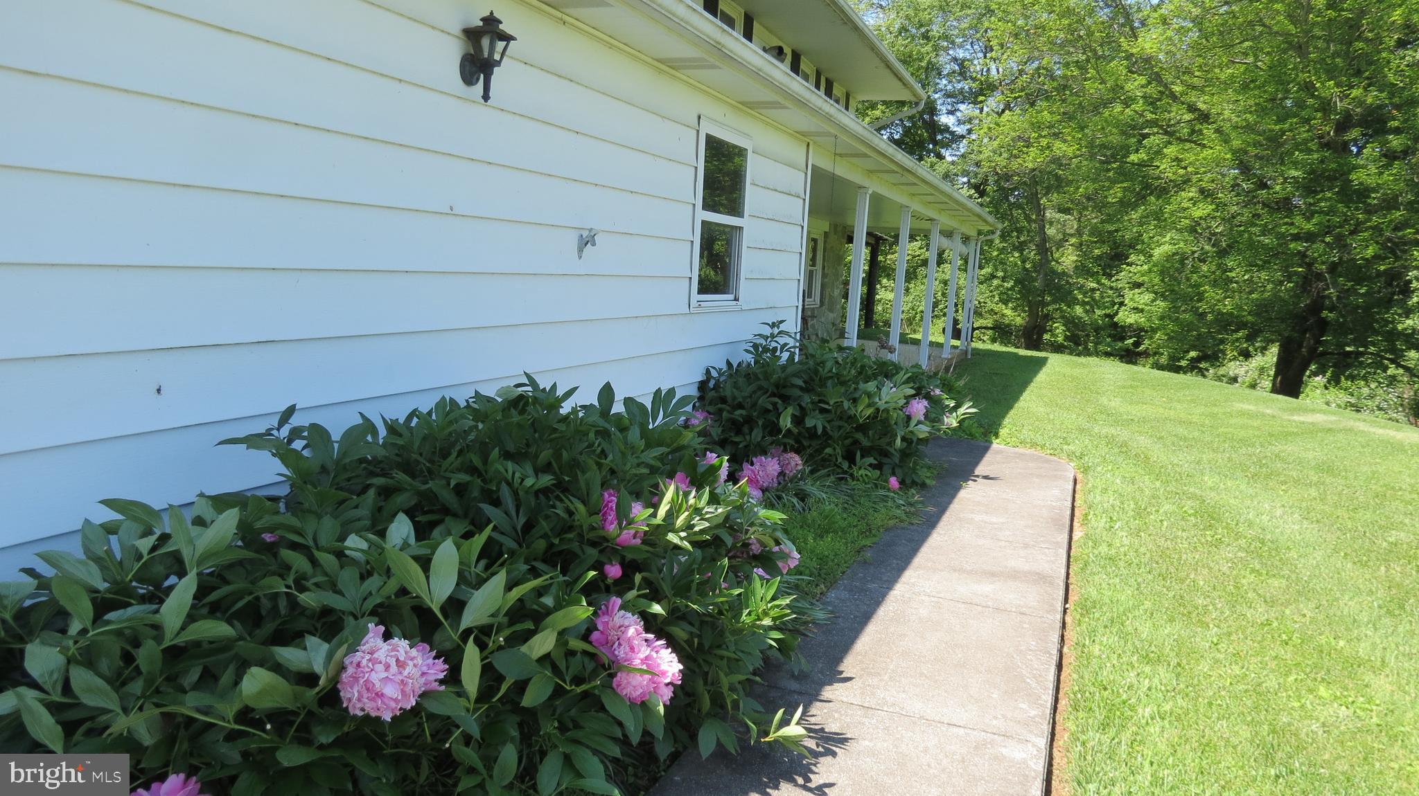 495 Trail Road Hummelstown, PA 17036 - Photo 2 of 23 Gallery Image 2