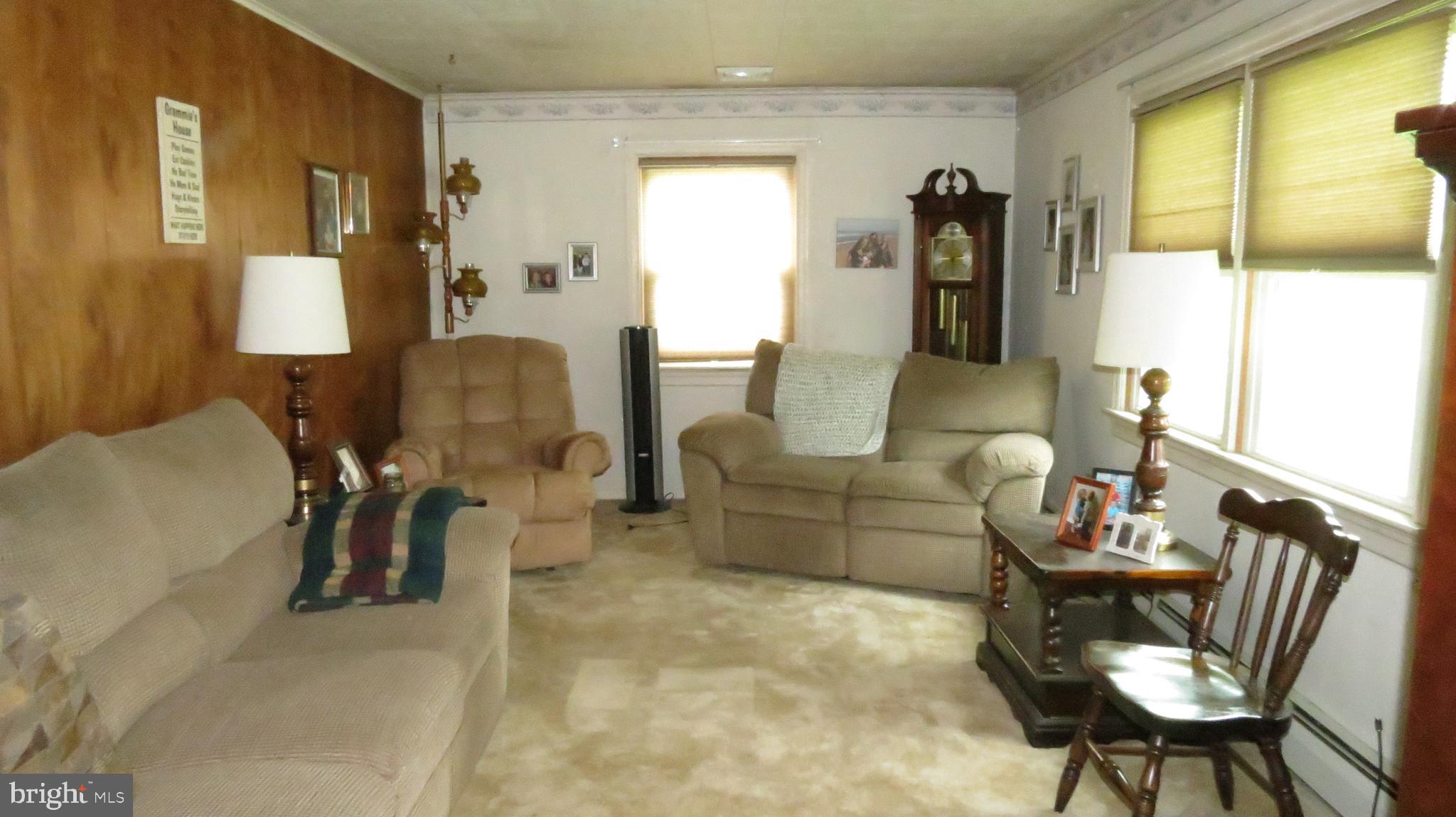 495 Trail Road Hummelstown, PA 17036 - Photo 9 of 23 Living Room