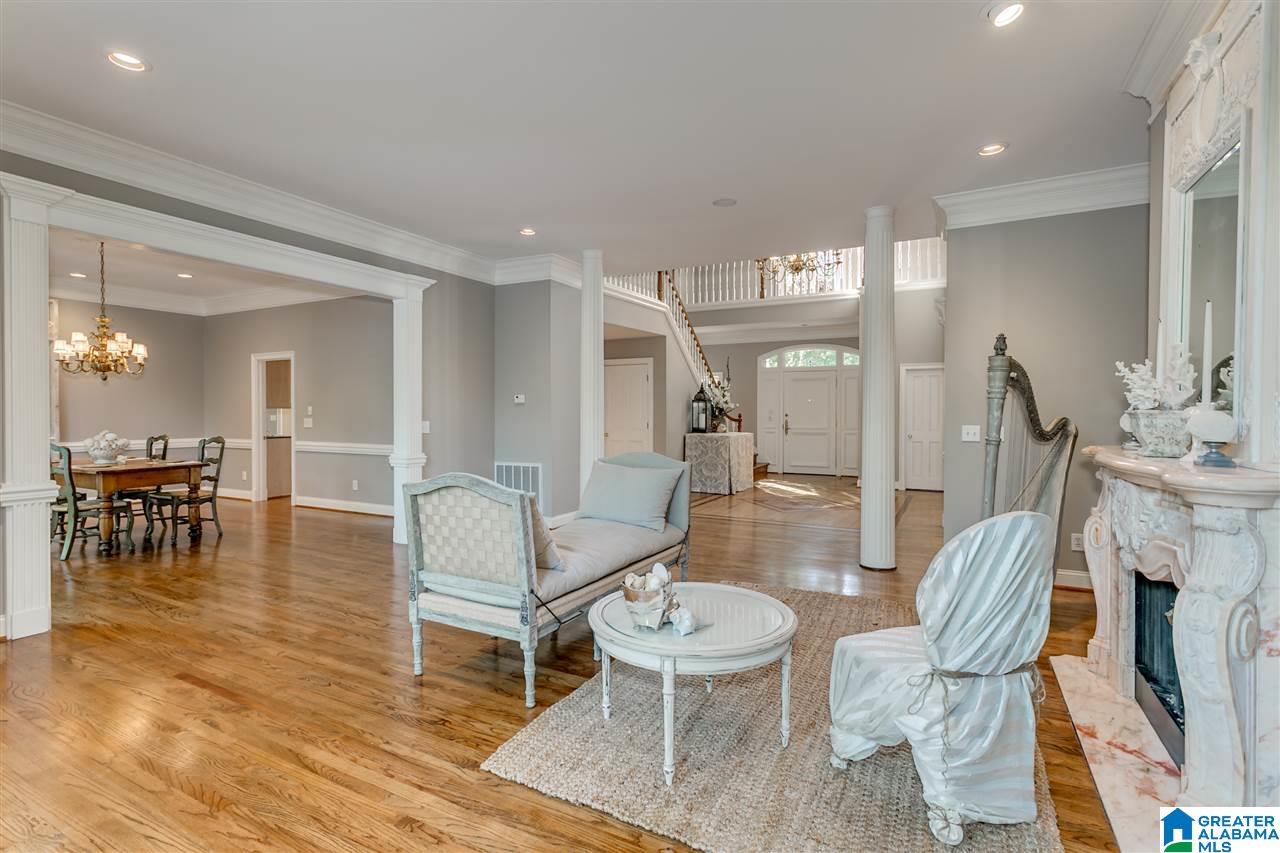 2728 Abingdon Road Birmingham, AL 35243 - Photo 9 of 48