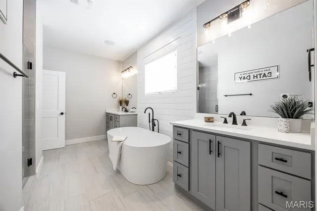 $839,900 | 449 Tyler Drive, Troy, IL 62294