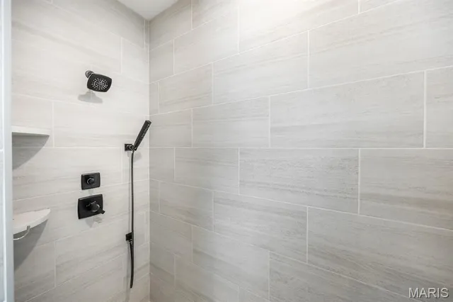 $839,900 | 449 Tyler Drive, Troy, IL 62294