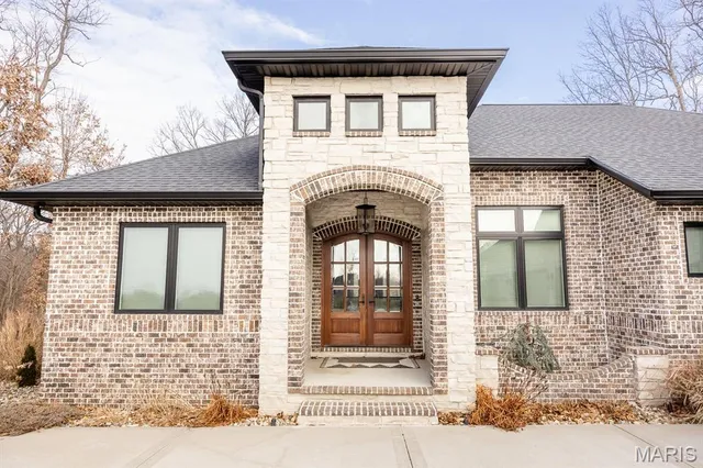 $839,900 | 449 Tyler Drive, Troy, IL 62294