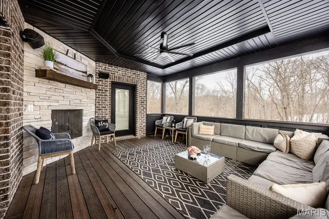 $839,900 | 449 Tyler Drive, Troy, IL 62294