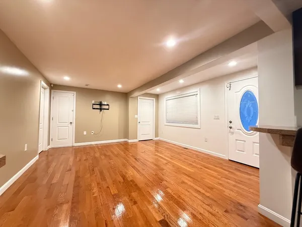 $3,500 | 7 Southbridge St Court, Auburn, MA 01501